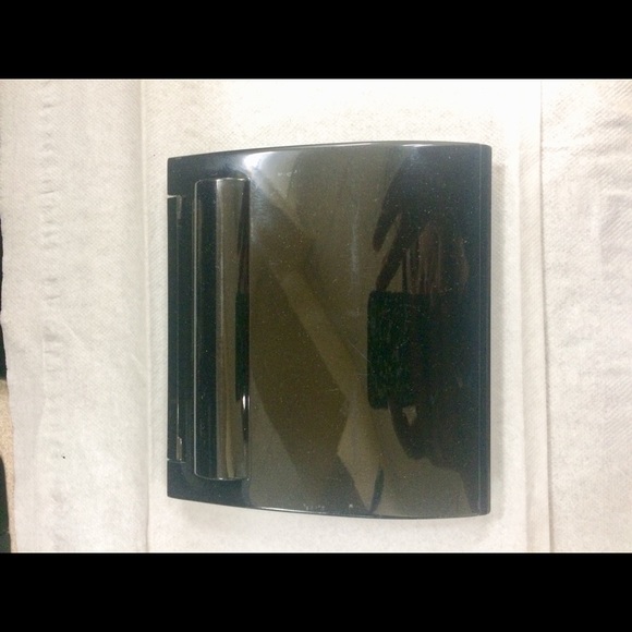 Mary Kay compact - Picture 5 of 5